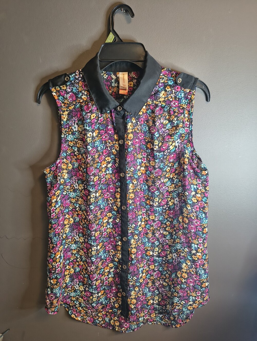 NO BOUNDARIES women's Size Large Floral Top